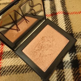 ナーズ(NARS)の藍様用/NARS ハイライティングパウダー 5226 MALDIVES(フェイスカラー)