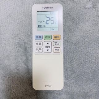 トウシバ(東芝)のTOSHIBA エアコン リモコン(エアコン)