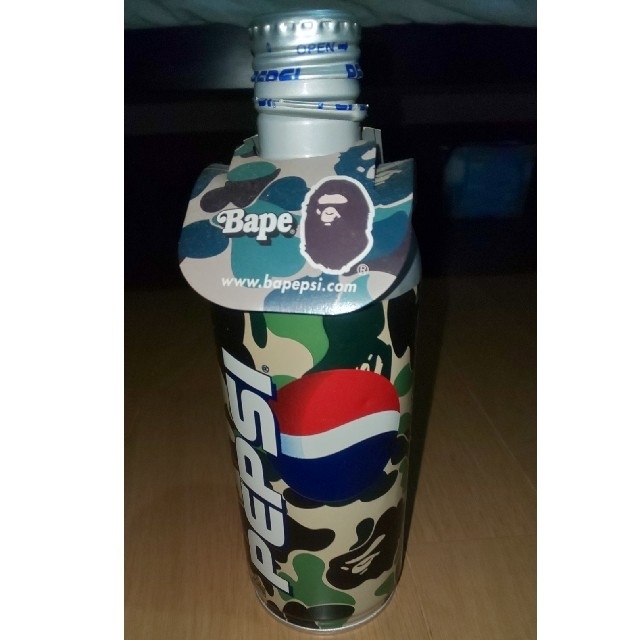 A BATHING APE(アベイシングエイプ)のAPE×PEPSI 缶 12本セット エンタメ/ホビーのコレクション(ノベルティグッズ)の商品写真