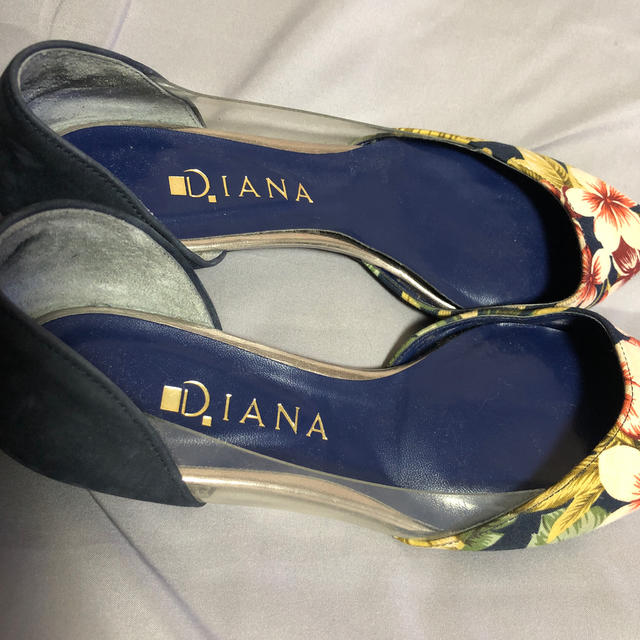 DIANA(ダイアナ)のDIANA（ダイアナ ）夏用パンプス　24㎝　中古美品ローヒールフラットシューズ レディースの靴/シューズ(バレエシューズ)の商品写真