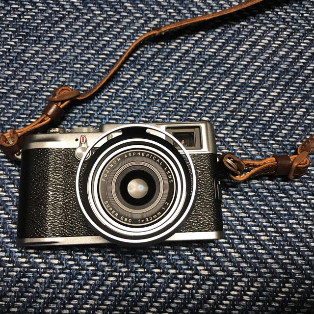 FUJIFILM 富士フイルム Finepix X100 FUJIFILM 富士フイルム Finepix X100