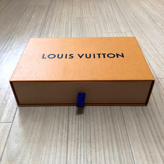 LOUIS VUITTON(ルイヴィトン)のLOUIS VUITTON 空箱 レディースのバッグ(ショップ袋)の商品写真