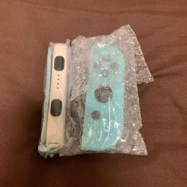 どうぶつの森 Switch joycon (R)