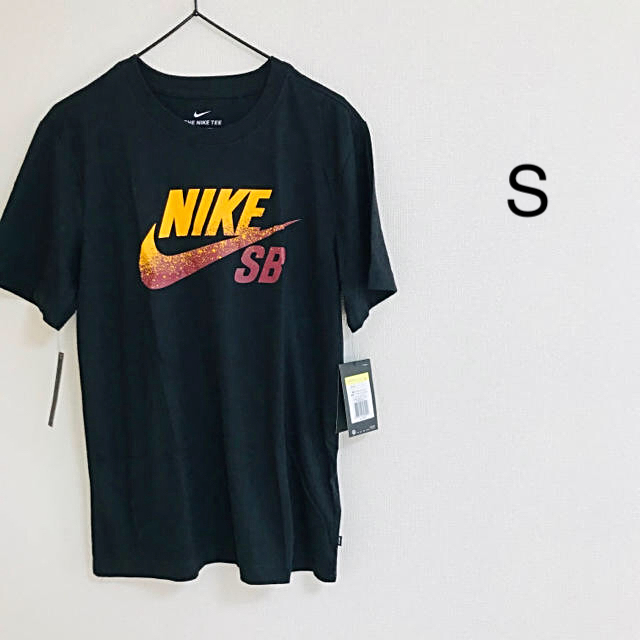 NIKE(ナイキ)の新品　Sサイズ　黒　NIKE SB レディース メンズ Tシャツ メンズのトップス(Tシャツ/カットソー(半袖/袖なし))の商品写真