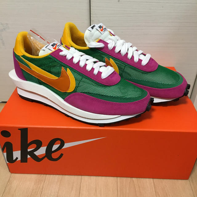 靴/シューズnike LDWAFFLE/SACAI