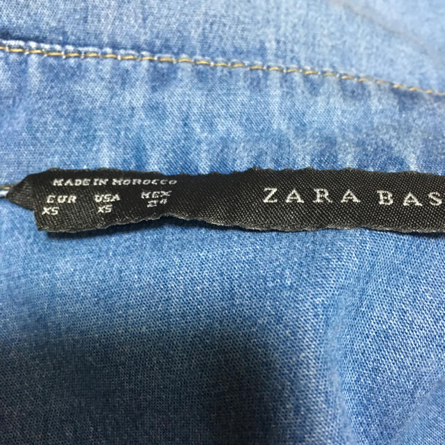 ZARA(ザラ)のZARA デニムシャツ サイズXS レディースのトップス(シャツ/ブラウス(長袖/七分))の商品写真
