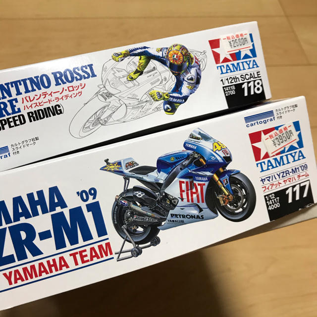 タミヤ　ヤマハYZR-M1'09 バレンティーノ・ロッシ　プラモデルセット エンタメ/ホビーのおもちゃ/ぬいぐるみ(模型/プラモデル)の商品写真