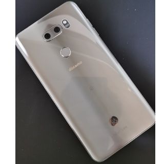 エルジーエレクトロニクス(LG Electronics)のLG V30+  L-01K シルバー docomo(スマートフォン本体)