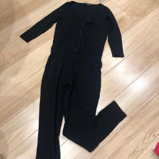 ザラ(ZARA)のZARA ザラ　黒リブ　オールインワン　ジャンプスーツ(オールインワン)