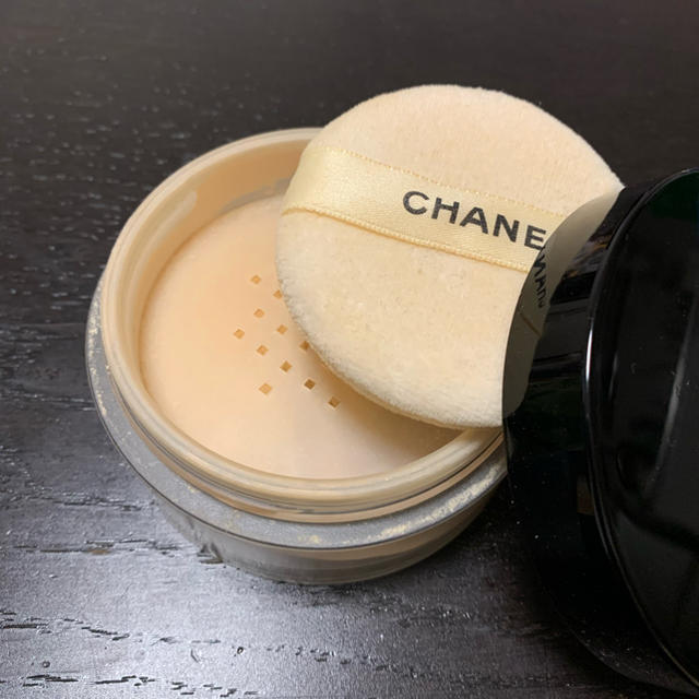 CHANEL(シャネル)のCHANEL シャネル フェイスパウダー コスメ/美容のベースメイク/化粧品(フェイスパウダー)の商品写真