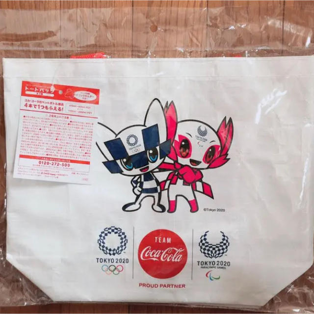 コカ・コーラ(コカコーラ)の東京オリンピック　トートバッグ　非売品 スポーツ/アウトドアの野球(記念品/関連グッズ)の商品写真