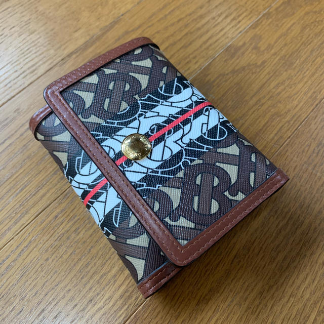 バーバリー 三つ折り財布 モノグラム バーバリー 三つ折り財布 モノグラム