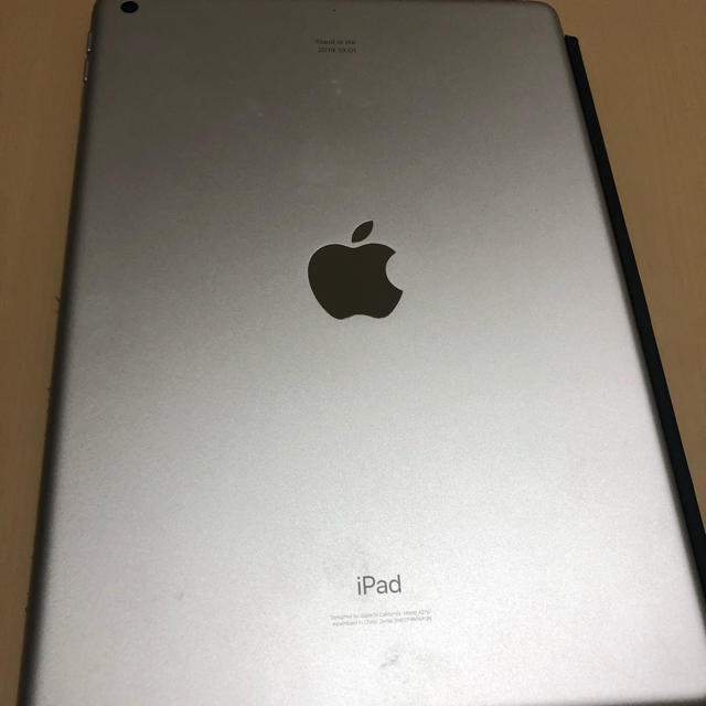 Apple - iPad 7世代 シルバー 刻印入りのため特価 ＋ApplePencilの通販 by 迅es kiosk｜アップルならラクマ