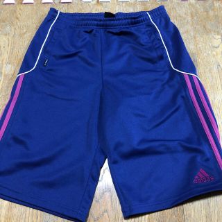 アディダス(adidas)のadidas(ハーフパンツ)