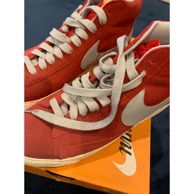 NIKE(ナイキ)のNIKE ナイキ BLAZER MID メンズの靴/シューズ(スニーカー)の商品写真