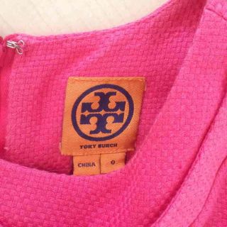 トリーバーチ(Tory Burch)のぽいふる様トリーバーチ ワンピースピンク(ひざ丈ワンピース)