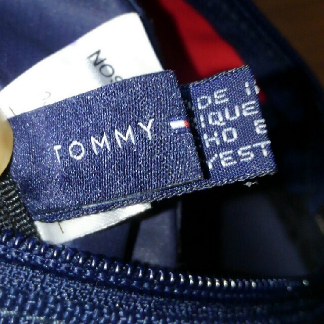 TOMMY HILFIGER(トミーヒルフィガー)のトミー・ヒルフィガー ショルダーバッグ(小) レディースのバッグ(ショルダーバッグ)の商品写真