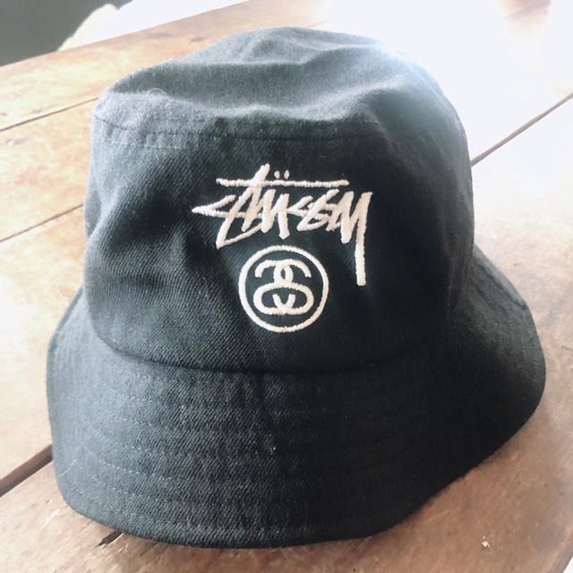 STUSSY(ステューシー)のステゥーシー バケットハット メンズの帽子(ハット)の商品写真