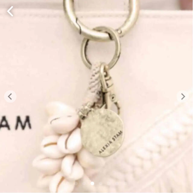 ALEXIA STAM(アリシアスタン)の新品ALEXIA STAM shell key chain レディースのファッション小物(キーホルダー)の商品写真