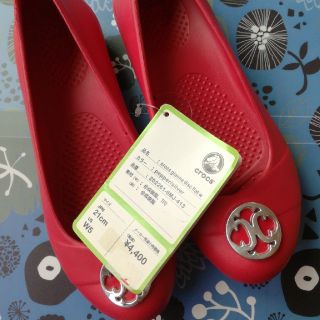 クロックス(crocs)の新品！crocs　レディース(ハイヒール/パンプス)