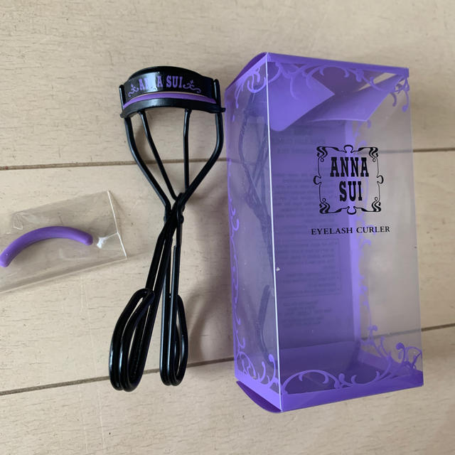 ANNA SUI(アナスイ)の美品☆ANNA SUI アイラッシュ　カーラー コスメ/美容のメイク道具/ケアグッズ(ビューラー・カーラー)の商品写真