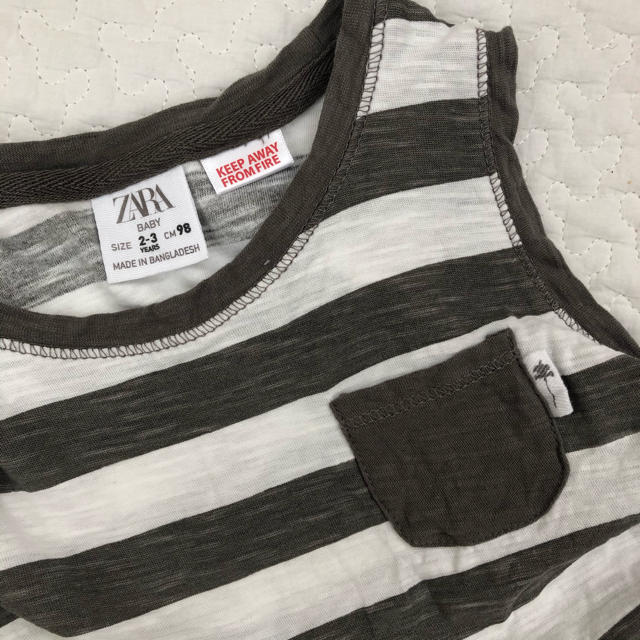 ZARA KIDS(ザラキッズ)のボーダータンクトップ　98cm キッズ/ベビー/マタニティのキッズ服男の子用(90cm~)(Tシャツ/カットソー)の商品写真