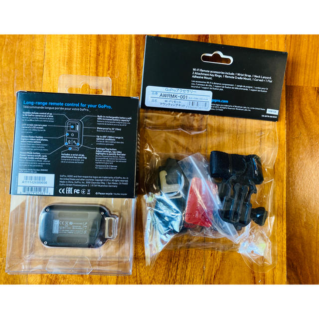 GoPro(ゴープロ)のGoPro スマートリモートとWi-Fiリモート マウンティングキット　新品 スマホ/家電/カメラのカメラ(その他)の商品写真