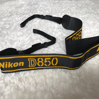 ニコン(Nikon)のNikon Ｄ850 純正ストラップ(デジタル一眼)