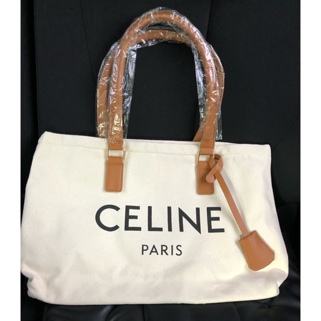 celine(セリーヌ)の 【⭐︎⭐︎mica⭐︎様専用】CELINE  キャンバス　トートバッグ  レディースのバッグ(トートバッグ)の商品写真