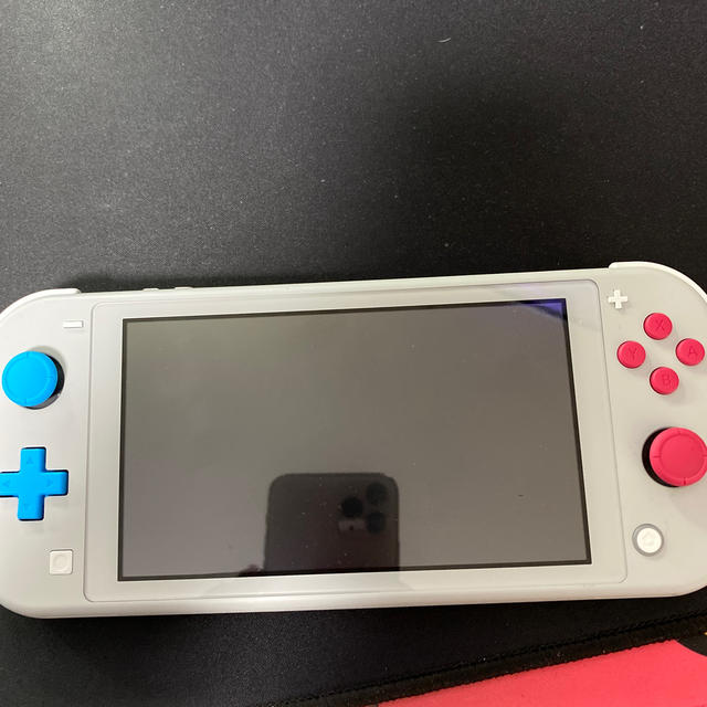 Nintendo Switch(ニンテンドースイッチ)のNintendo Switch LITE 本体 エンタメ/ホビーのゲームソフト/ゲーム機本体(携帯用ゲーム機本体)の商品写真