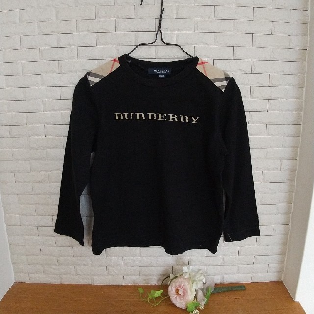 BURBERRY(バーバリー)の専用BURBERRY♥️ ロンT 100㎝ キッズ/ベビー/マタニティのキッズ服男の子用(90cm~)(Tシャツ/カットソー)の商品写真