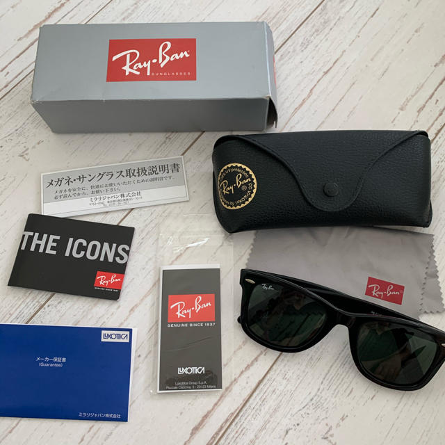 Ray-Ban WAYFARER サングラス　ブラック