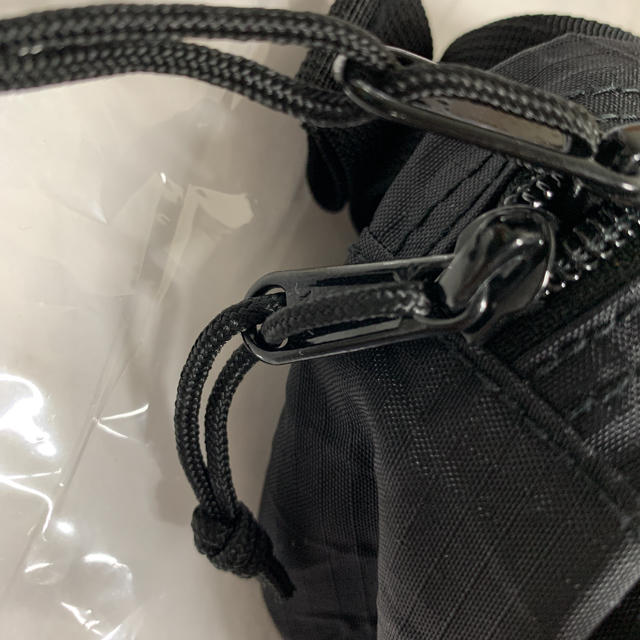 Supreme(シュプリーム)のsupreme 2018AW ウエストバッグ　新品 メンズのバッグ(ウエストポーチ)の商品写真