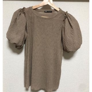 ザラ(ZARA)のザラ スリーブコンシャスシアートップス(シャツ/ブラウス(半袖/袖なし))