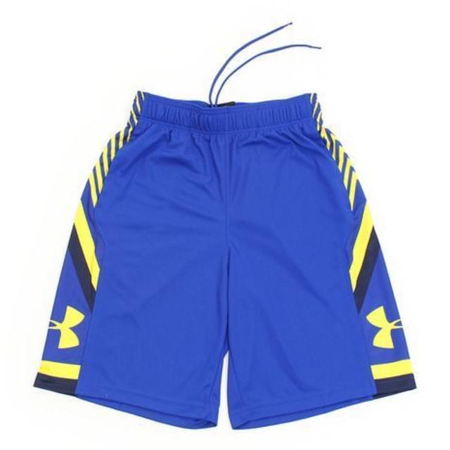 UNDER ARMOUR(アンダーアーマー)の（新品）大人気アンダーアーマー　ハーフパンツ　バスパン　バスケ　 スポーツ/アウトドアのスポーツ/アウトドア その他(バスケットボール)の商品写真