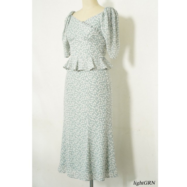 SNIDEL(スナイデル)の*新品* Her lip to Cherry Pattern Two Piece レディースのレディース その他(セット/コーデ)の商品写真