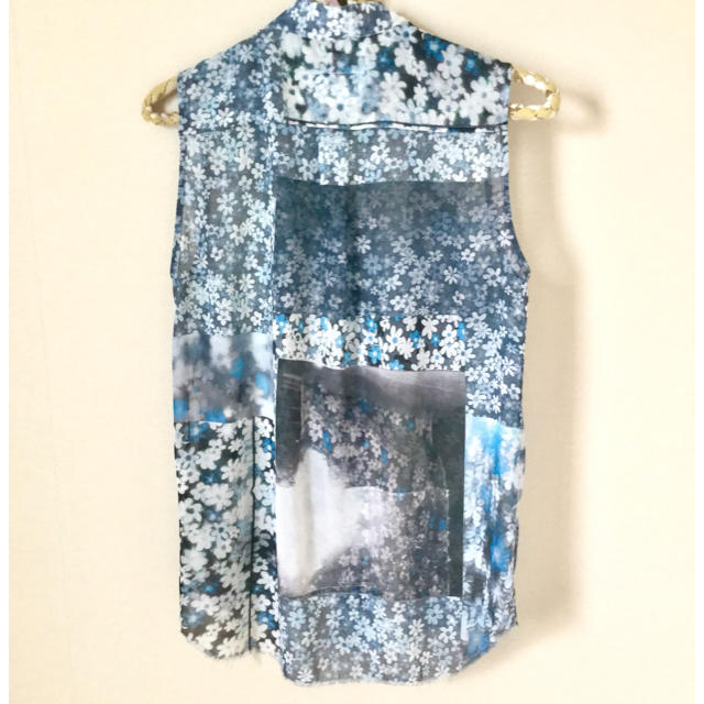 MM6(エムエムシックス)のマルジェラ　MM6 花柄ブラウス レディースのトップス(シャツ/ブラウス(半袖/袖なし))の商品写真
