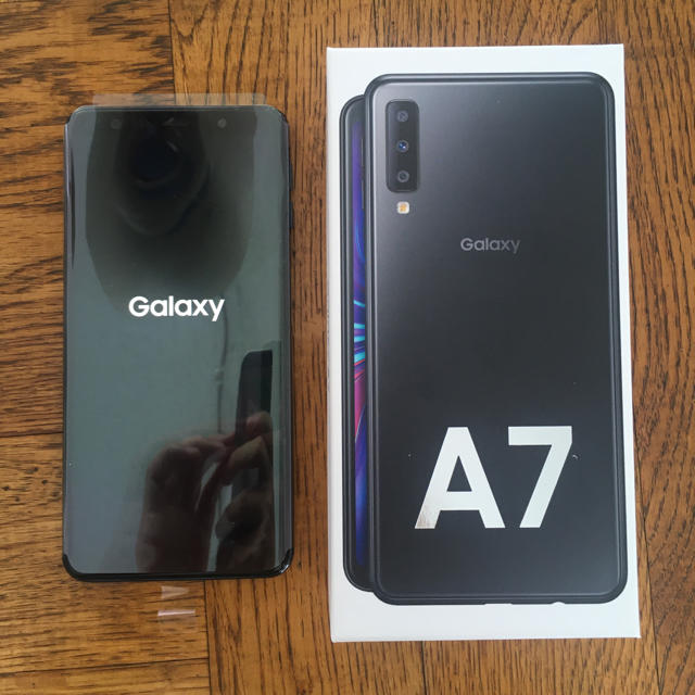 Galaxy A7 ブラック 64GB SIMフリー