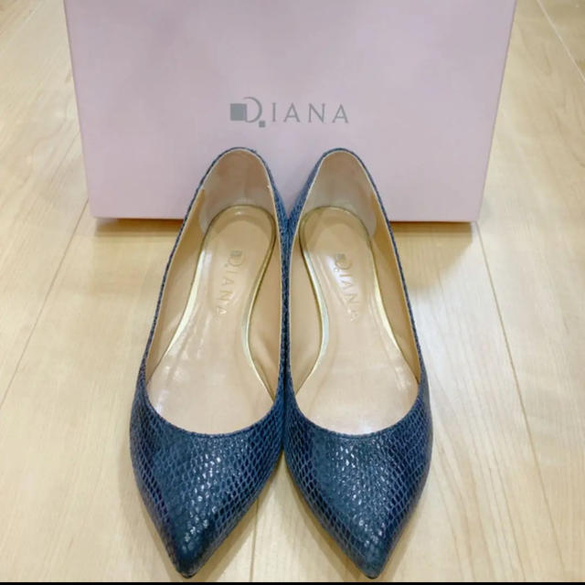 DIANA(ダイアナ)のDIANA フラットシューズ　パイソン　パンプス レディースの靴/シューズ(バレエシューズ)の商品写真