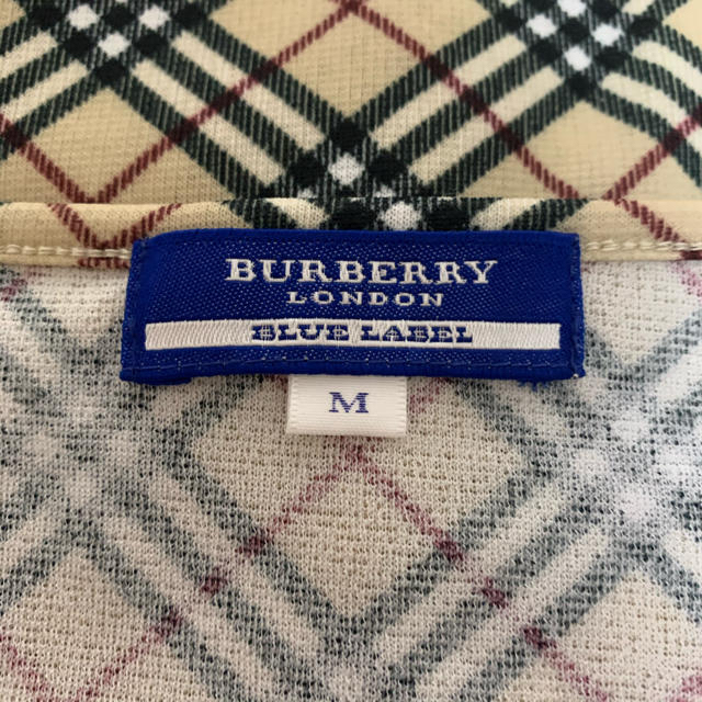 BURBERRY BLUE LABEL(バーバリーブルーレーベル)のBurberry☆チビTシャツⓂ︎美品 レディースのトップス(Tシャツ(半袖/袖なし))の商品写真