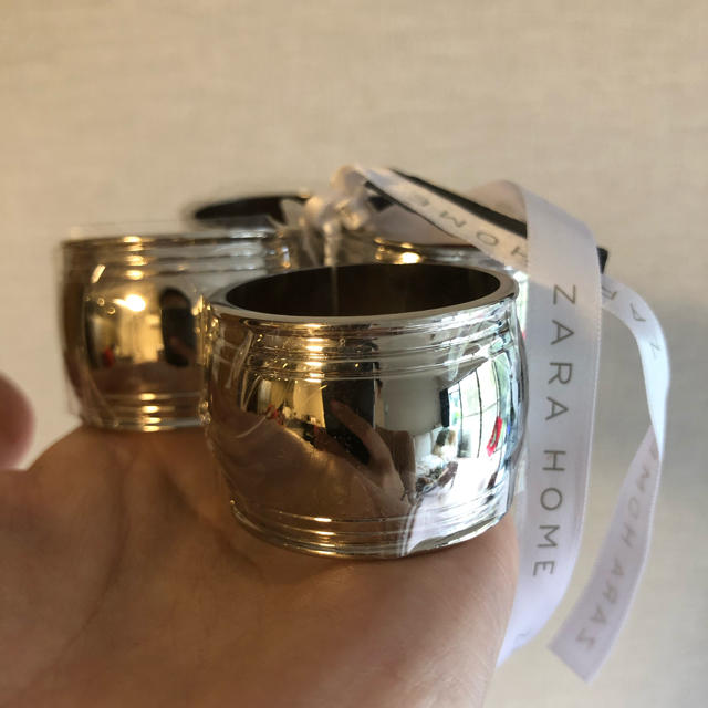 ZARA HOME(ザラホーム)のZara Home ナプキンリング インテリア/住まい/日用品のキッチン/食器(テーブル用品)の商品写真