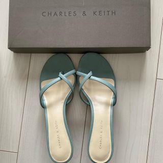 チャールズアンドキース(Charles and Keith)のサンダル トゥストラップヒールドスリッポン(サンダル)