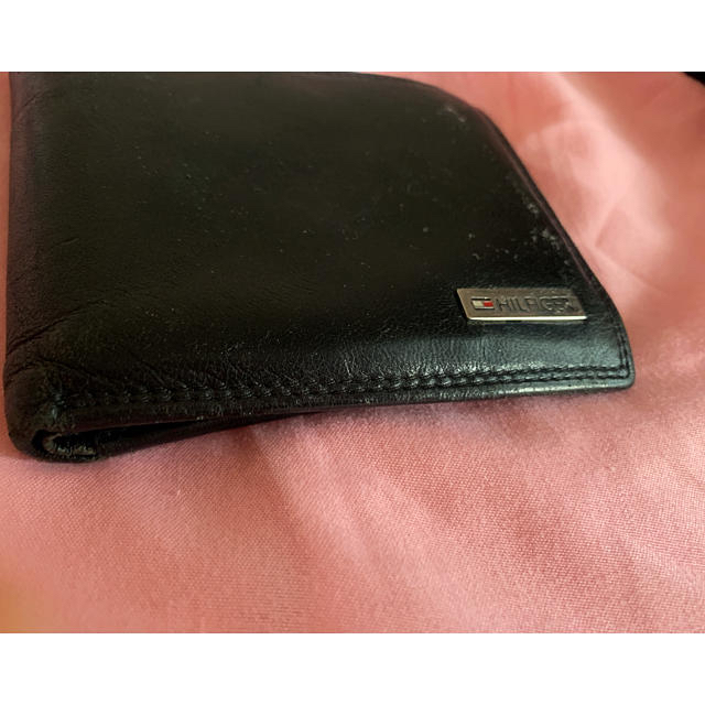 TOMMY HILFIGER(トミーヒルフィガー)のTOMMY HILFIGER トミーヒルフィガー 二つ折り財布　内側美品 メンズのファッション小物(折り財布)の商品写真