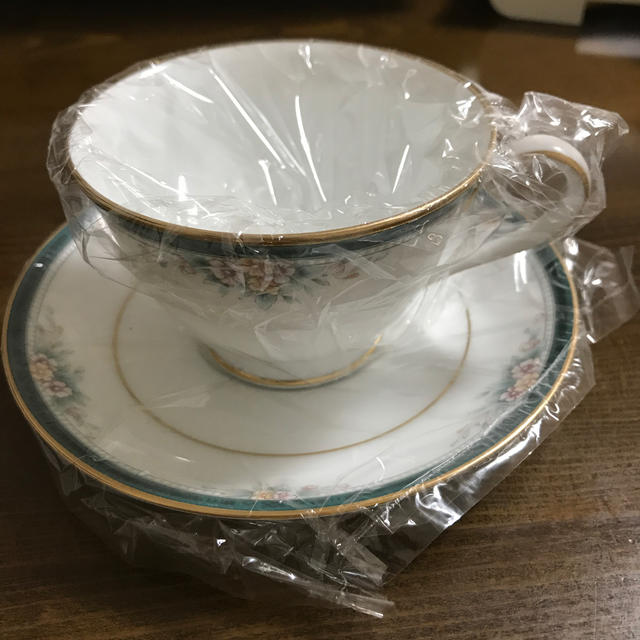 Noritake(ノリタケ)のカップ&ソーサーペア【ノリタケ】 インテリア/住まい/日用品のキッチン/食器(グラス/カップ)の商品写真