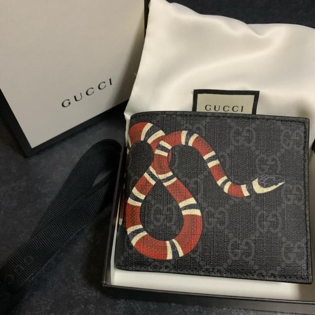 GUCCI スネーク 折りたたみ財布 towinglouisvilleky.com