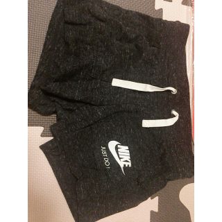 ナイキ(NIKE)のNIKE♡ショートパンツ♡チャコールグレー♡S(ショートパンツ)