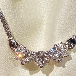 ハリーウィンストン(HARRY WINSTON)のダイヤ　プラチナ　ネックレス　ルビー(ネックレス)