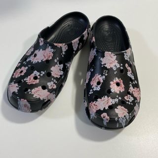 クロックス 花柄の通販 91点 Crocsを買うならラクマ