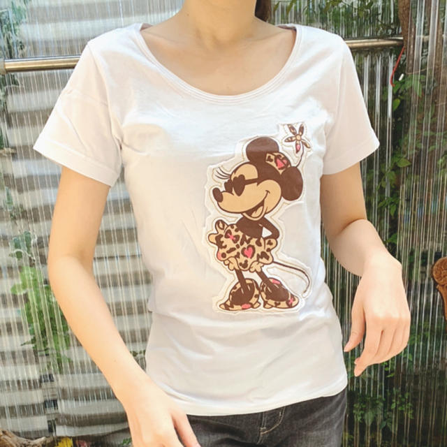 Disney(ディズニー)のDisney ミニー　Tシャツ　L レディースのトップス(Tシャツ(半袖/袖なし))の商品写真