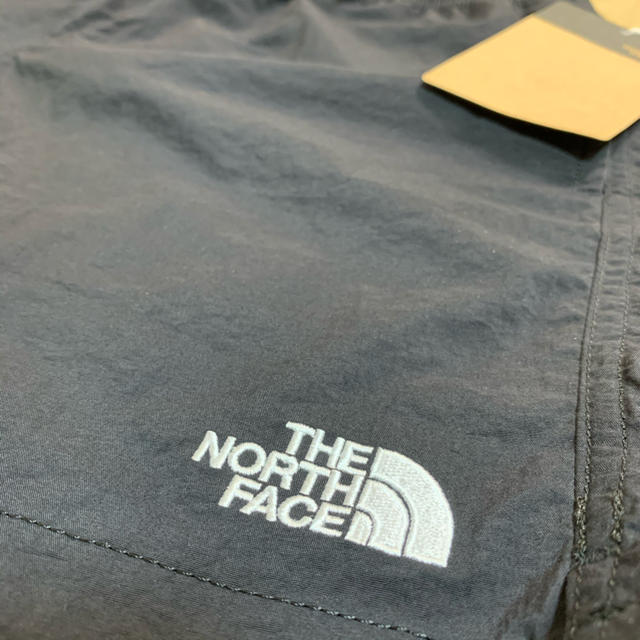 THE NORTH FACE(ザノースフェイス)のノースフェイス バーサタイルショーツ メンズ M 新品 K ブラック メンズのパンツ(ショートパンツ)の商品写真